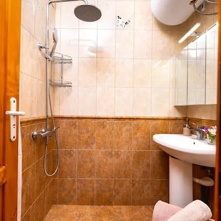 Appartamento Excellent Center Location 'bear's Den'